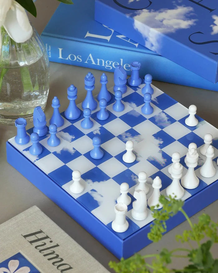 CLASSIC - ART OF CHESS. CLOUDS