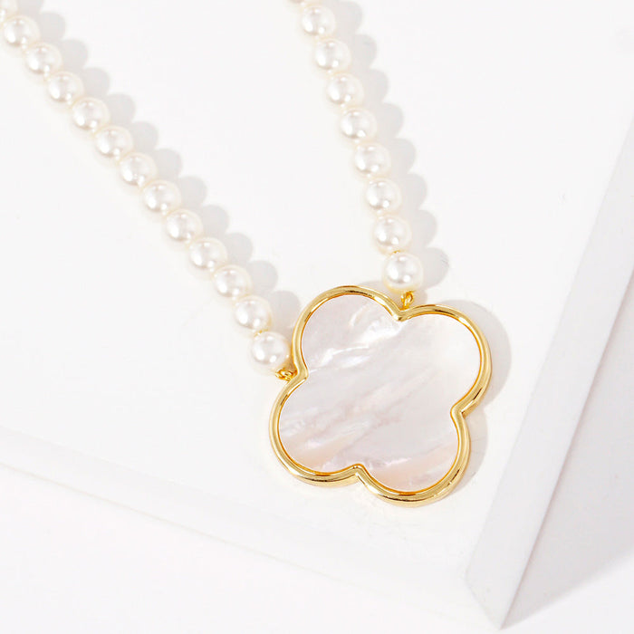 Clover and Pearl Necklace - Gold