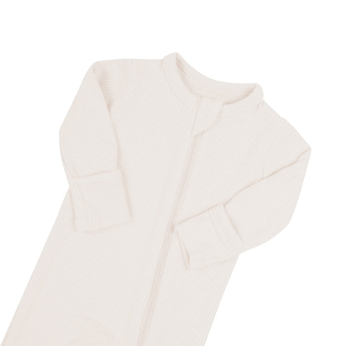 Zipper garage on Kyte Baby Ribbed Zippered Footie in Oat