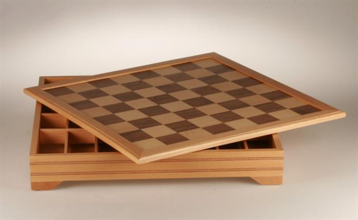 18" Inlaid Beechwood Chest - Board - Chess-House