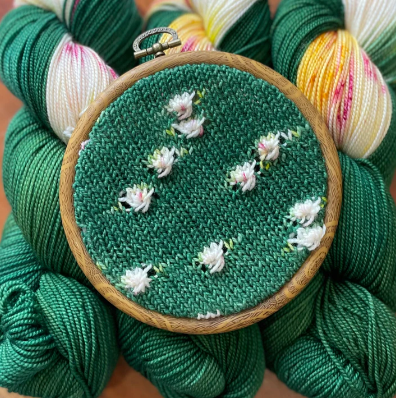A Chick That Knitz Assigned Pooling Skeins
