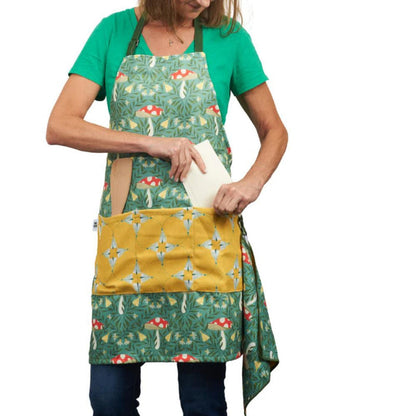 apron w/mushrooms