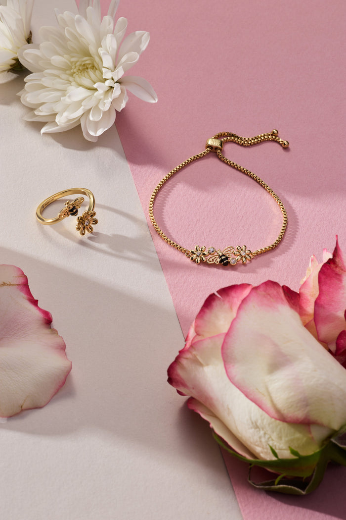 Bee & Daisy Cluster Bolo Bracelet