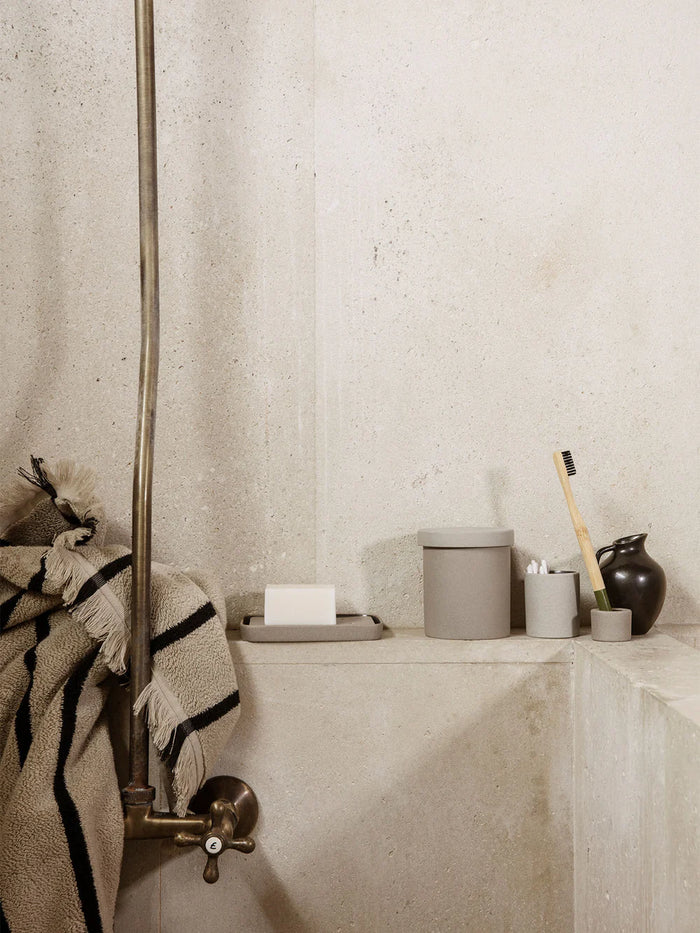 BON CONTAINER, LG
