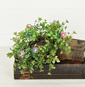 Boxwood Spring Blossoms (3 styles)
