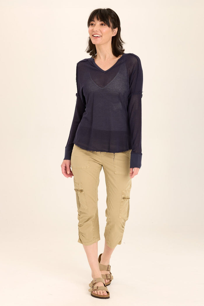 Wearables Bullock Mesh V-Neck Pullover