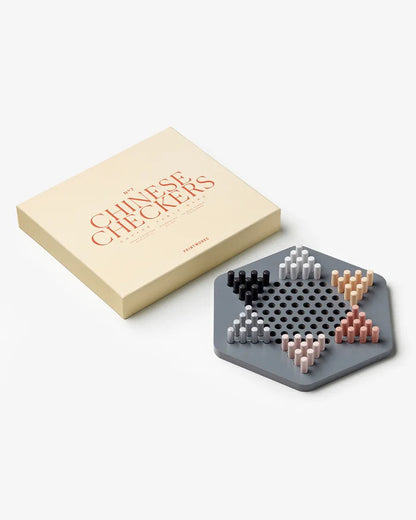 CLASSIC- CHINESE CHECKERS NEW