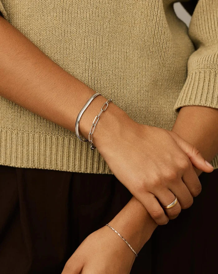 Classic Paperclip Chain Bracelet | Platinum Plated Bracelets Missoma
