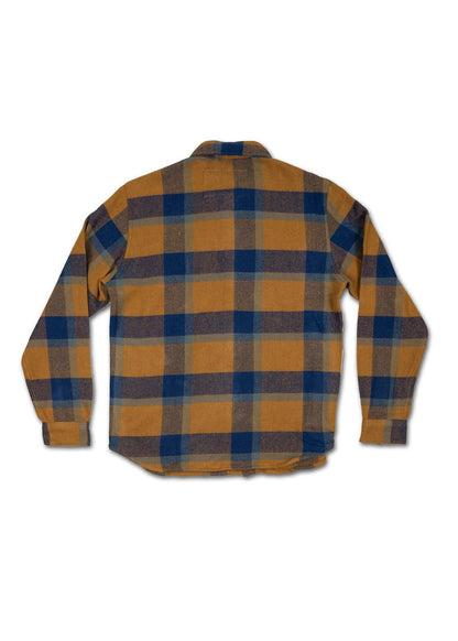 Conejo Shirt - Iron & Resin