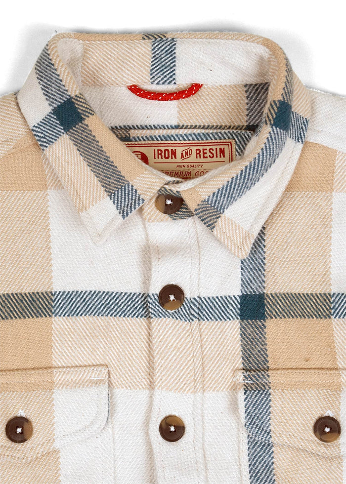 Conejo Shirt - Iron & Resin