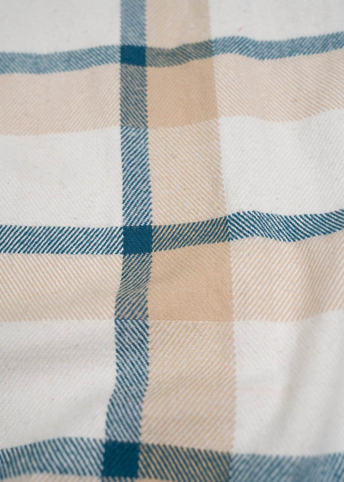 Conejo Shirt - Iron & Resin