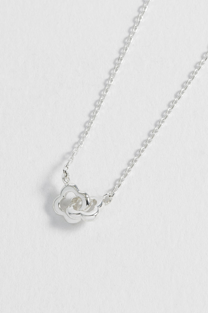 Double-Linked Flower Necklace