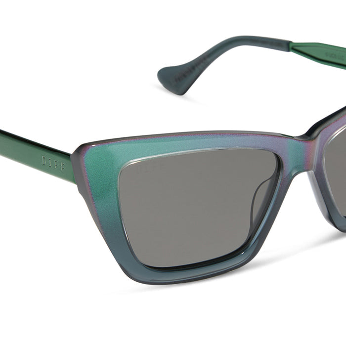 wicked x diff eyewear featuring the elphaba emerald square sunglasses with a black green gradient frame and grey lenses detailed view