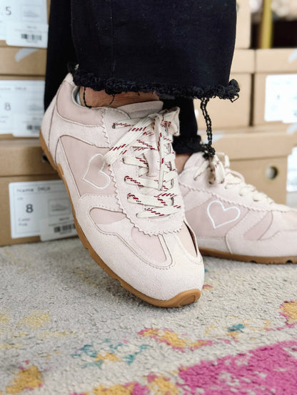 Emelia Sneaker in Pink