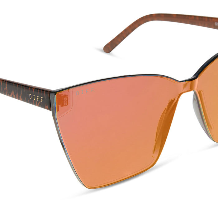 diff eyewear featuring the goldie cat eye sunglasses with a animal frame and red hot summer mirror lenses detailed view
