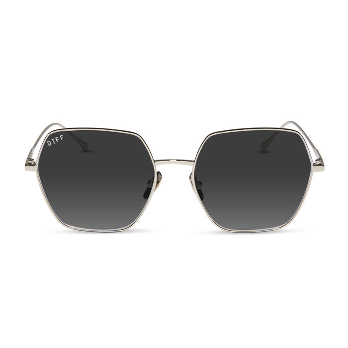 diff eyewear featuring the harlowe square prescription sunglasses with a silver frame front view