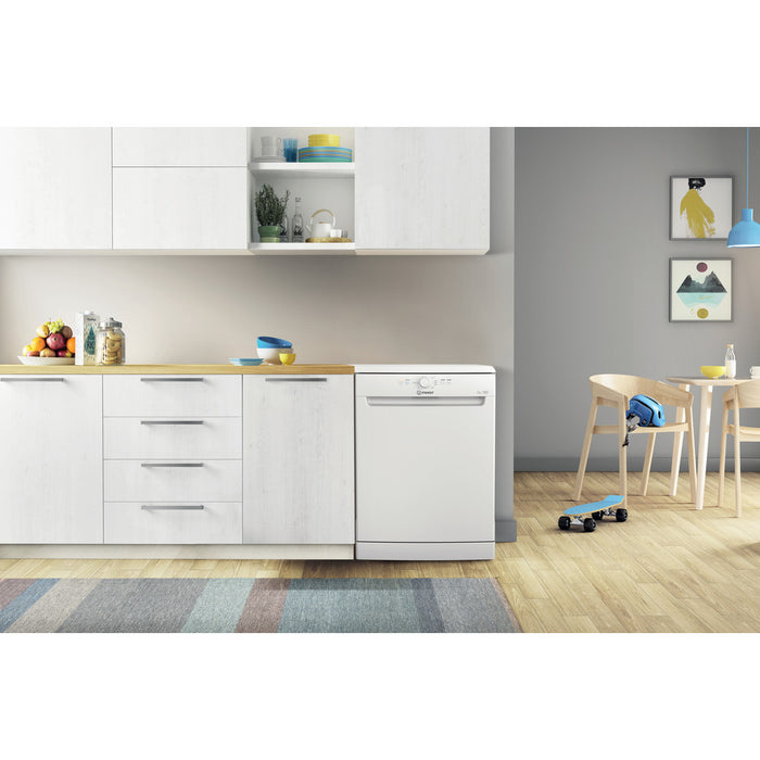 Indesit D2FHK26 Full Size Dishwasher with 14 Place Setting White White