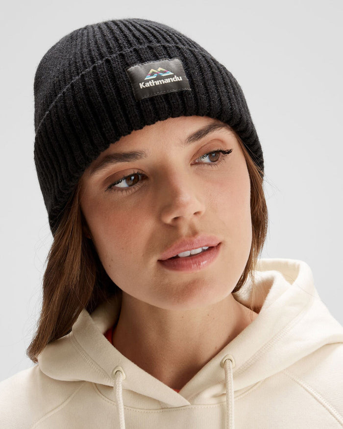 b0625_902_badge_beanie_v2_b_1743633346000