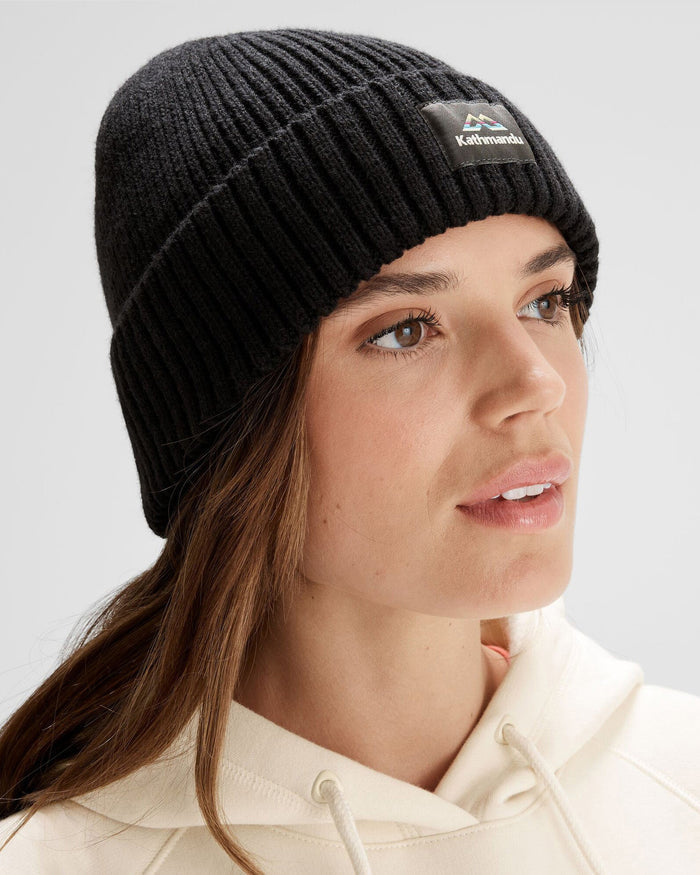 b0625_902_badge_beanie_v2_c_1743633347000