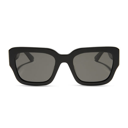 jessie james decker x diff eyewear featuring the loren square sunglasses with a black frame and grey lenses front view