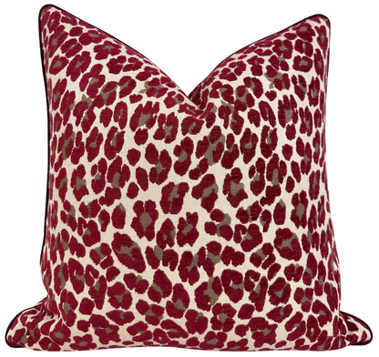 Margaux Spotted Pillow Cover in Mulberry