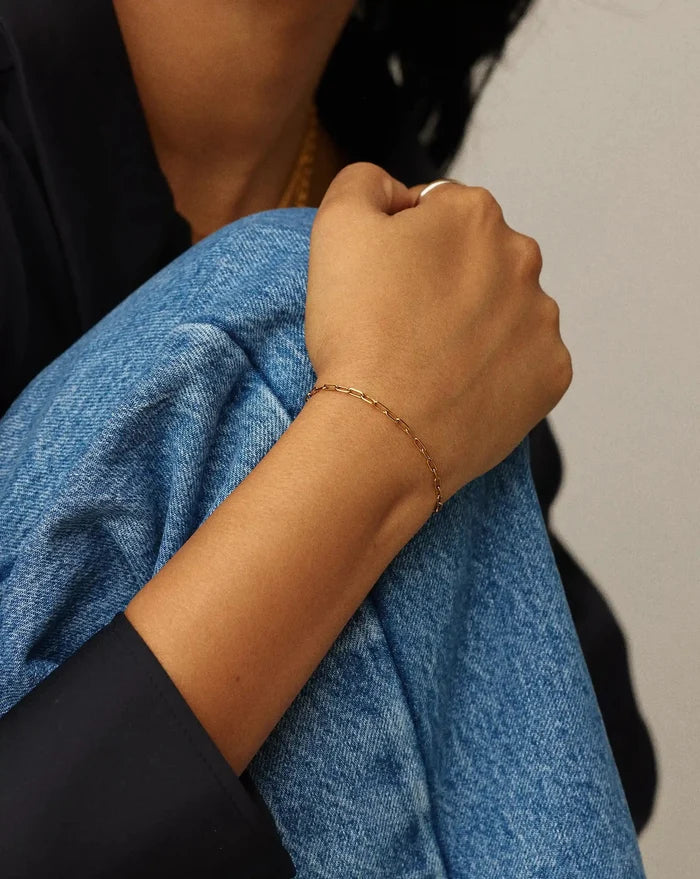 Mini Paperclip Chain Bracelet | 18k Gold Plated Bracelets Missoma