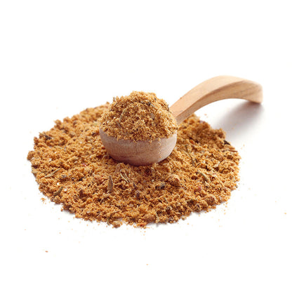 Osmanisches Gewürz von Ankerkraut als Häufchen auf einem Gewürzlöffel.