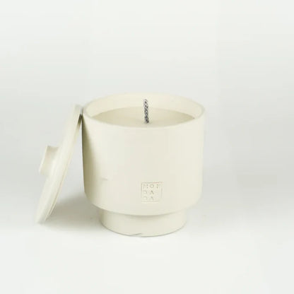 OUTDOOR: JUNE CANDLE ONE DOVER NEUTRAL+LID
