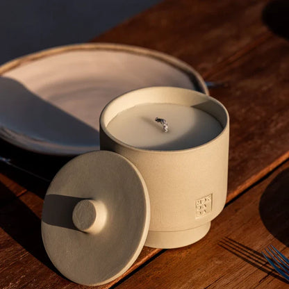OUTDOOR: JUNE CANDLE ONE DOVER NEUTRAL+LID