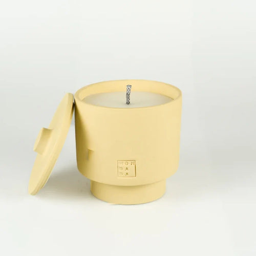 OUTDOOR: JUNE CANDLE ONE SAHARA NEUTRAL+LID