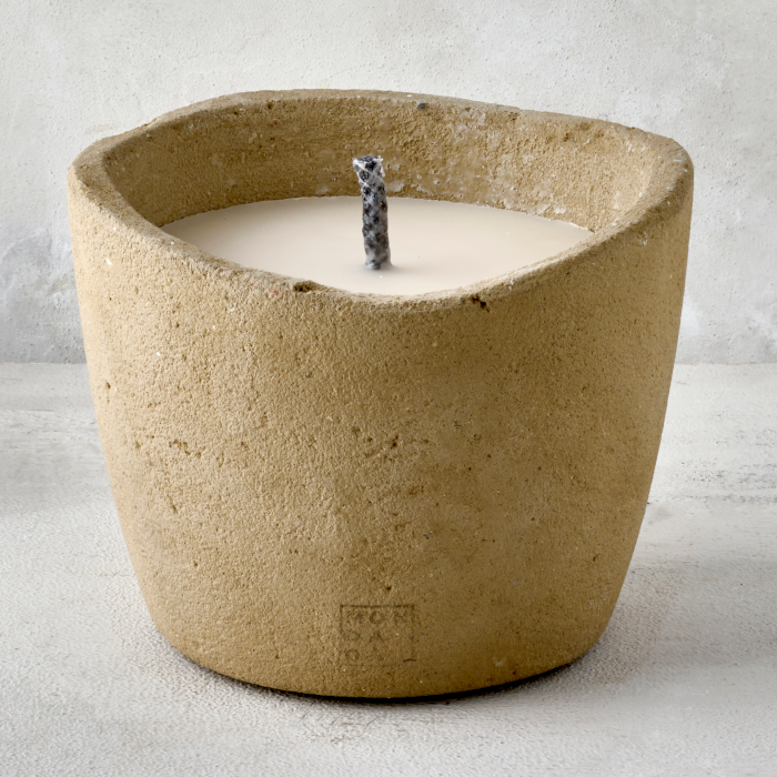 OUTDOOR: THE TABLE CANDLE LARGE DESERT NEUTRAL
