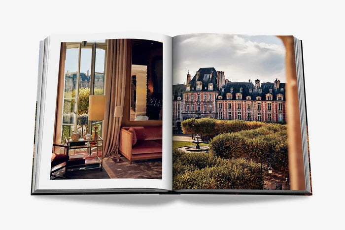 PARIS CHIC