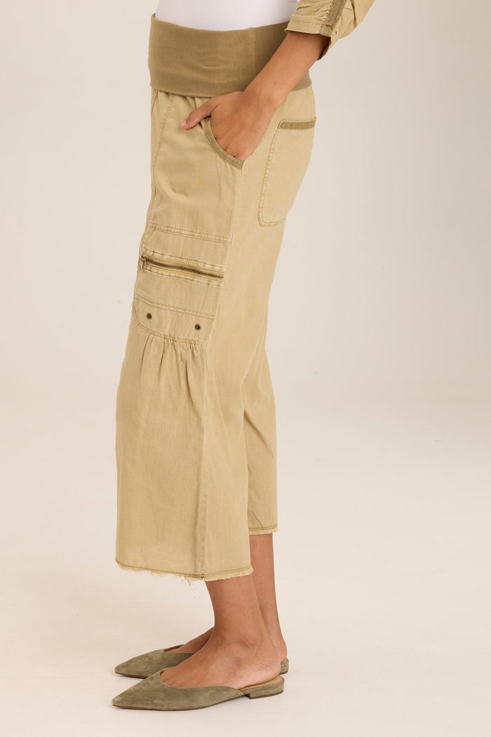 Wearables Pasqual Cotton Linen Flowy Cargo Crop