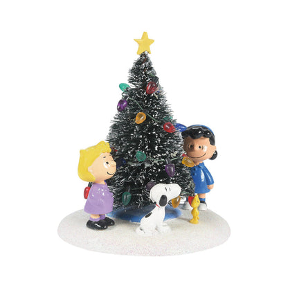 Peanuts Village | O'Christmas Tree | Village Figures