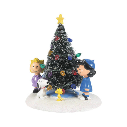 Peanuts Village | O'Christmas Tree | Village Figures