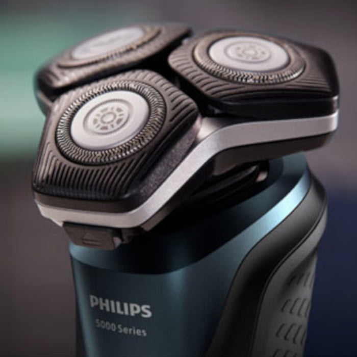 PHILIPS  S5889/94 Series 5000 Wet & Dry Shaver with Quick Clean Pod