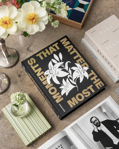 PHOTO ALBUM - MOMENT THAT MATTERS THE MOST, BLACK