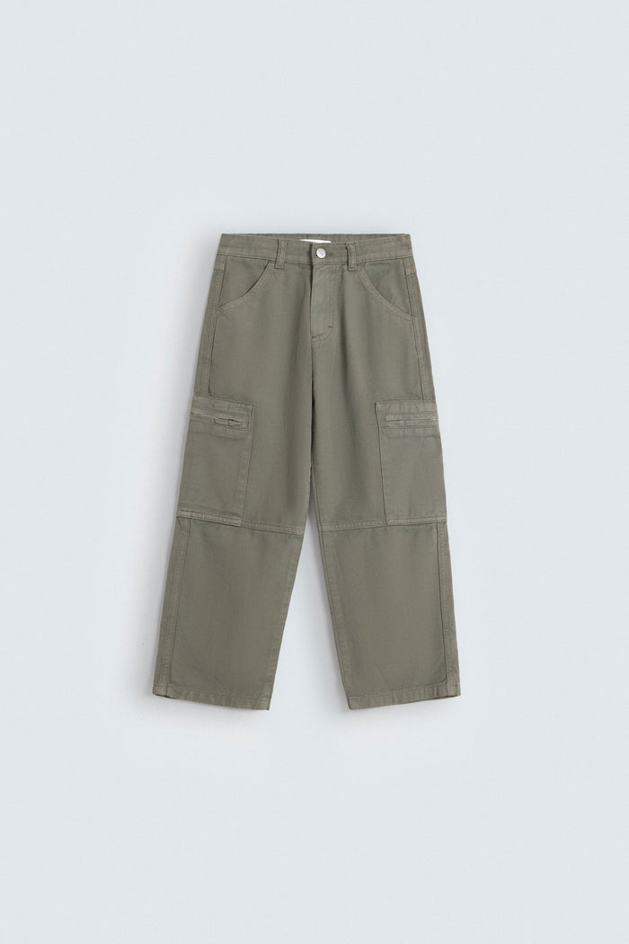 Khaaki