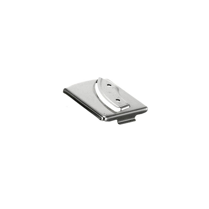 Die Unold Schneidscheibe grob (Nr. 5) für die KÜCHENMASCHINE Kompakt 78501 ist eine kleine, flache, rechteckige Metallklammer mit einer leicht gebogenen Erhebung und zwei Löchern, die zum Festhalten oder Befestigen von Gegenständen dient.