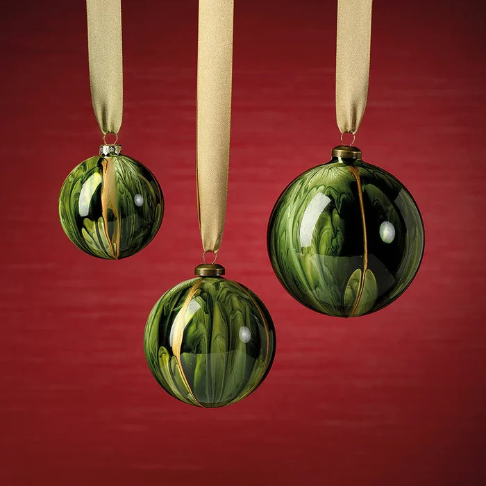 SHINY GREEN WATERCOLOR ORNAMENT MEDIUM