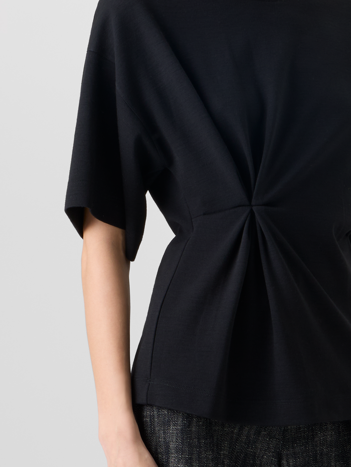 Designer Short-Sleeve Punto Dot T-Shirt - black #editorial