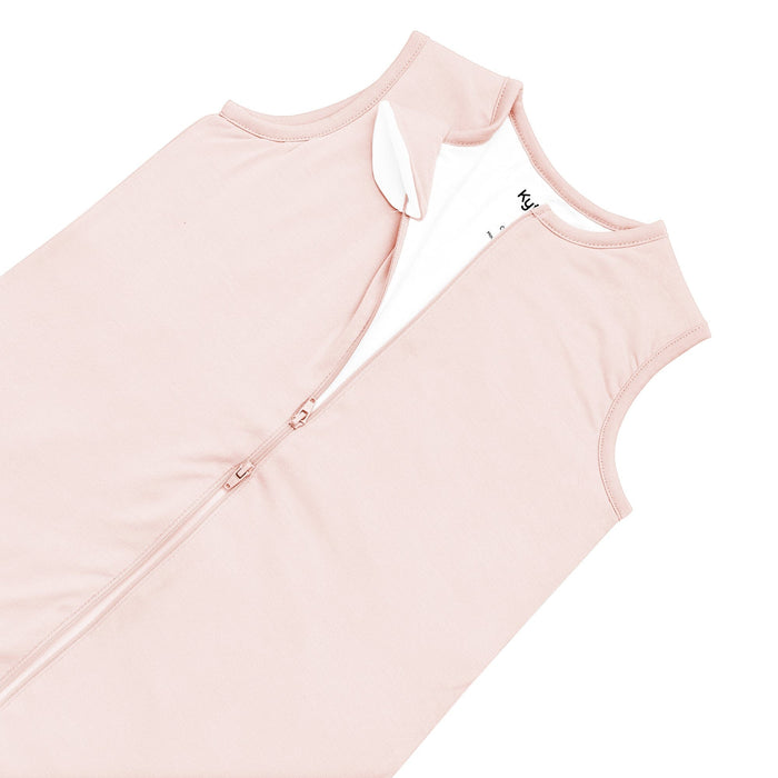 Dual zipper on Kyte Baby Sleep Bag Walker in Blush 0.5
