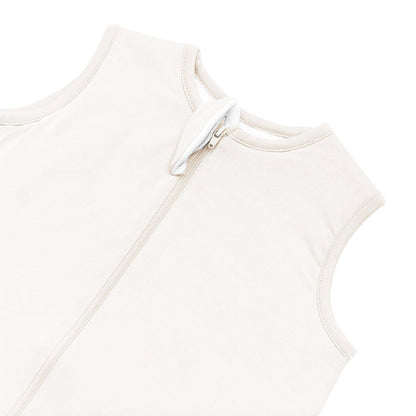 Zipper garage on bamboo Kyte Baby Sleep Bag Walker in Cloud 0.5