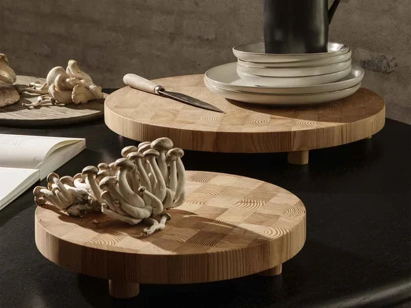 SMALL CHESS CUTTING BOARD, ROUND