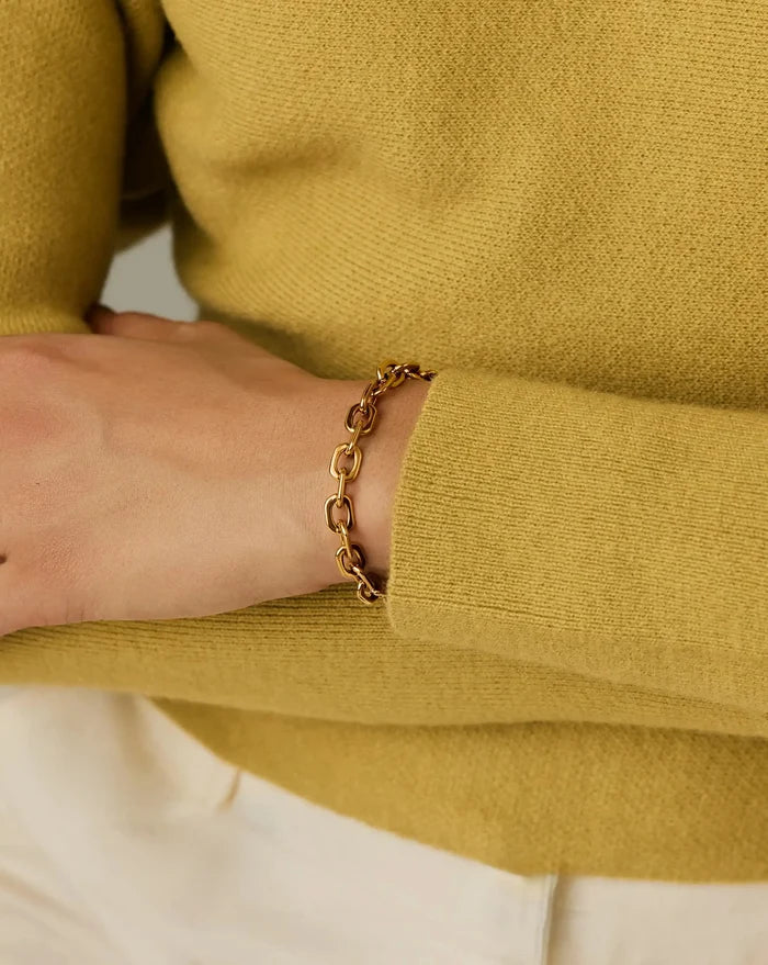Square Paperclip Chain Bracelet | 18k Gold Plated Bracelets Missoma