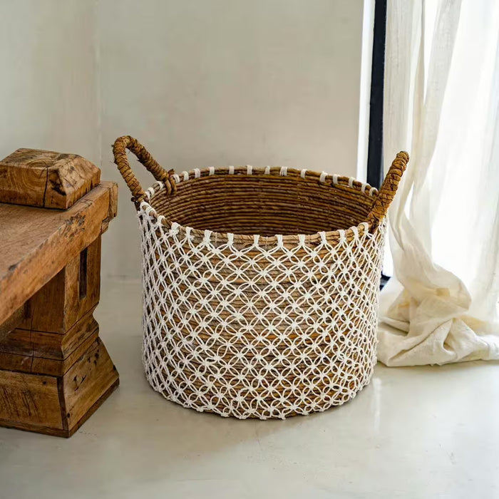 THE CROSSED STITCHED MACRAME BASKET- M