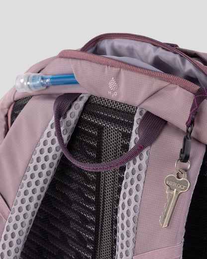 b1611_otn_trailhead_pack_20l_purple_g_1600x2000_2a2e340_1756934162000