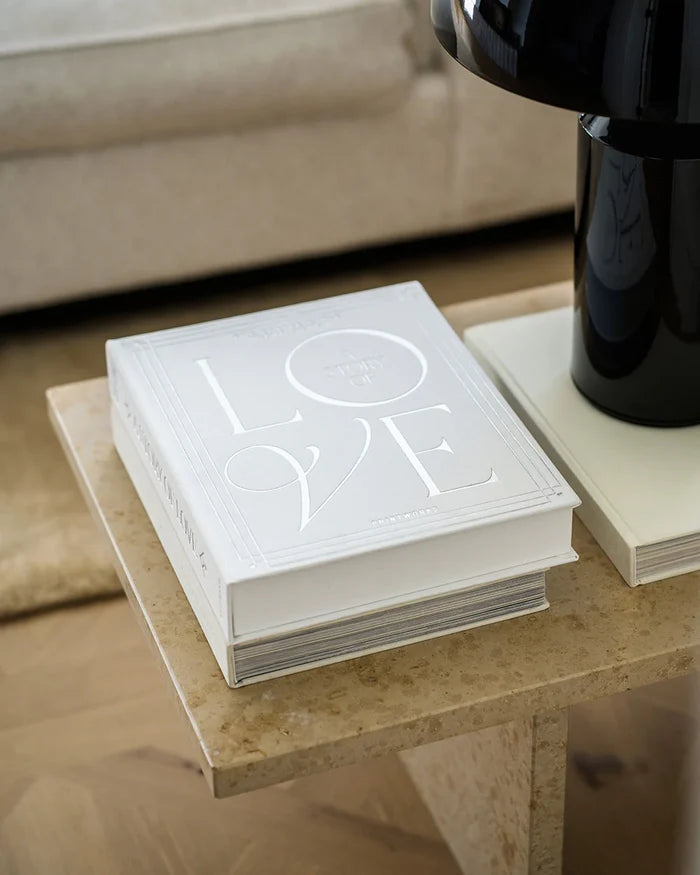 WEDDING ALBUM - A STORY OF LOVE