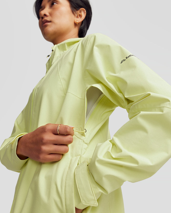 b0476_os0_trailhead_stretch_2_5l_womens_rain_jacket__e_1754358326000