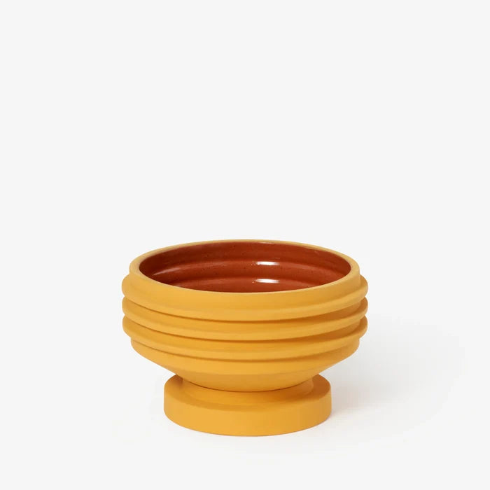 YELLOW-STRATA PLANT VESSEL